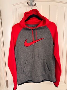 Nike Red & Gray Therma-Fit Pullover Hoodie